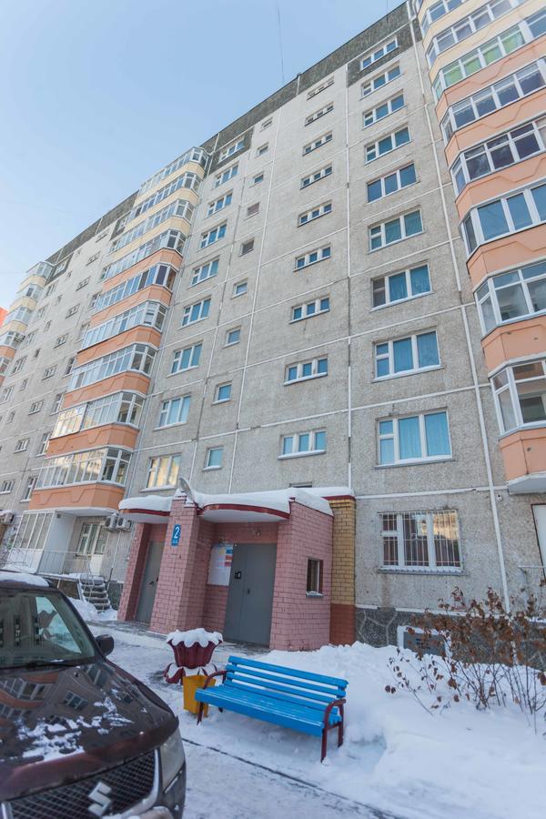 Apartment On Permyakova 76 Tyumen Ngoại thất bức ảnh